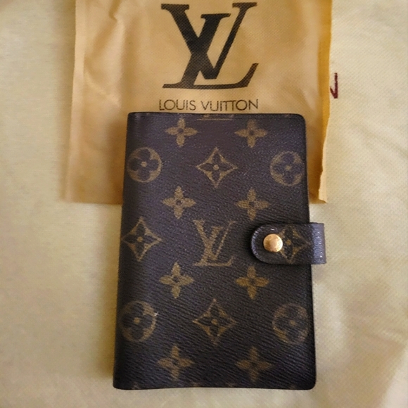Louis Vuitton Other - Louis Vuitton Monogram Agenda PM Day Planner cover
